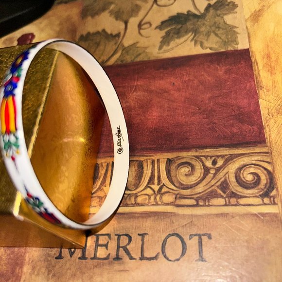 Mid-Century Marlene Enameled Bangle Bracelet - a vintage treasure - Picture 2 of 7